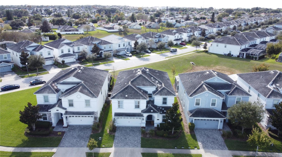 DAVENPORT, Florida 33896, 8 Bedrooms Bedrooms, ,5 BathroomsBathrooms,Residential,For Sale,STINGER,0,MFRS5137916