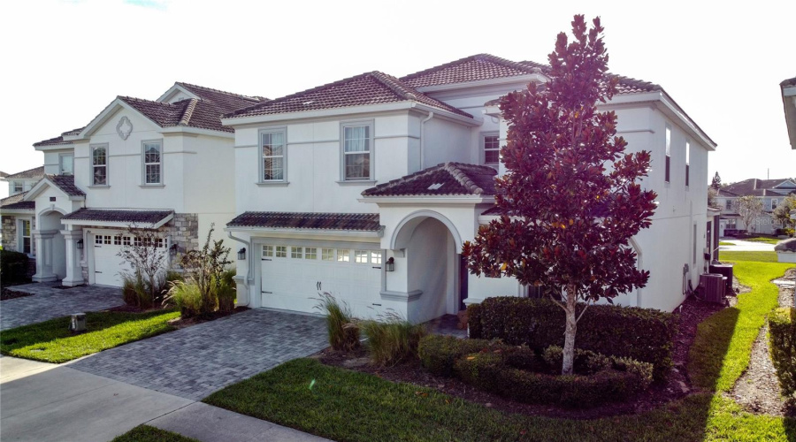 DAVENPORT, Florida 33896, 8 Bedrooms Bedrooms, ,5 BathroomsBathrooms,Residential,For Sale,STINGER,0,MFRS5137916