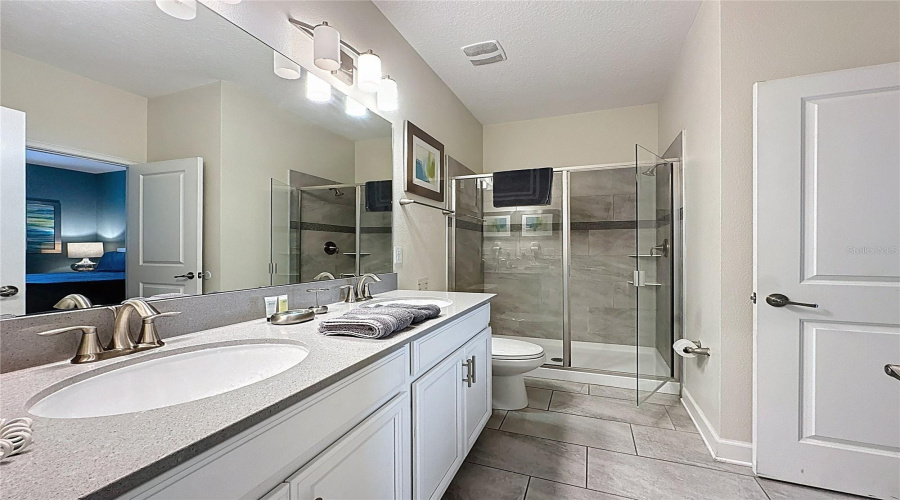 DAVENPORT, Florida 33896, 8 Bedrooms Bedrooms, ,5 BathroomsBathrooms,Residential,For Sale,STINGER,0,MFRS5137916