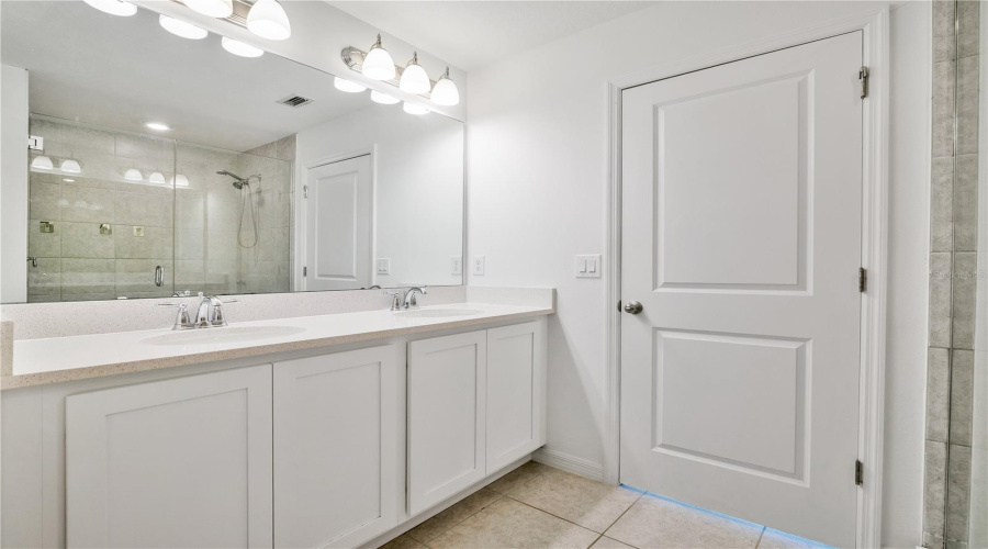 DAVENPORT, Florida 33896, 3 Bedrooms Bedrooms, ,2 BathroomsBathrooms,Residential,For Sale,DISCOVERY,0,MFRO6367290