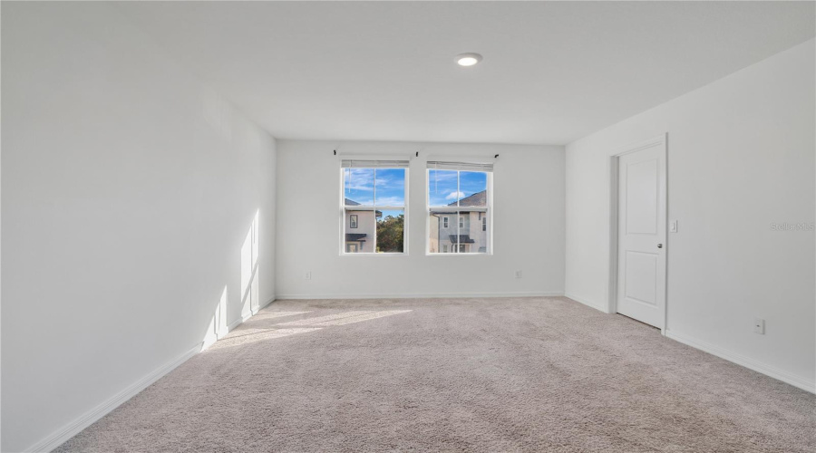 DAVENPORT, Florida 33896, 3 Bedrooms Bedrooms, ,2 BathroomsBathrooms,Residential,For Sale,DISCOVERY,0,MFRO6367290