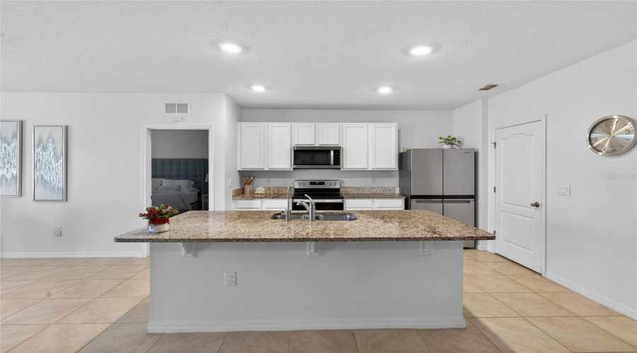 DAVENPORT, Florida 33837, 3 Bedrooms Bedrooms, ,2 BathroomsBathrooms,Residential,For Sale,BROOKLET,0,MFRO6367287