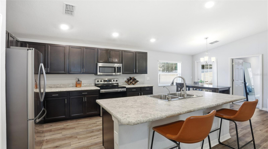 DAVENPORT, Florida 33837, 3 Bedrooms Bedrooms, ,2 BathroomsBathrooms,Residential,For Sale,FOXTAIL,0,MFRS5140225