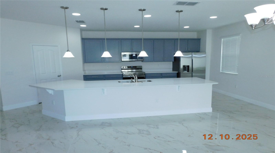 KISSIMMEE, Florida 34746, 4 Bedrooms Bedrooms, ,2 BathroomsBathrooms,Residential,For Sale,BOATING,0,MFRS5140220