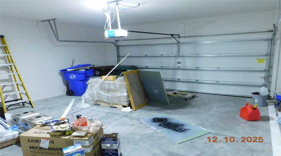 KISSIMMEE, Florida 34746, 4 Bedrooms Bedrooms, ,2 BathroomsBathrooms,Residential,For Sale,BOATING,0,MFRS5140220