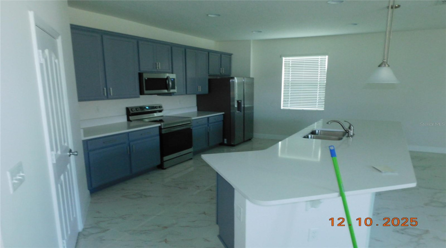 KISSIMMEE, Florida 34746, 4 Bedrooms Bedrooms, ,2 BathroomsBathrooms,Residential,For Sale,BOATING,0,MFRS5140220