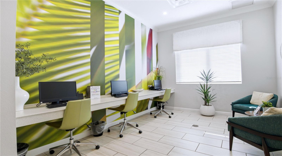 KISSIMMEE, Florida 34746, 4 Bedrooms Bedrooms, ,3 BathroomsBathrooms,Residential,For Sale,READING,0,MFRG5105319