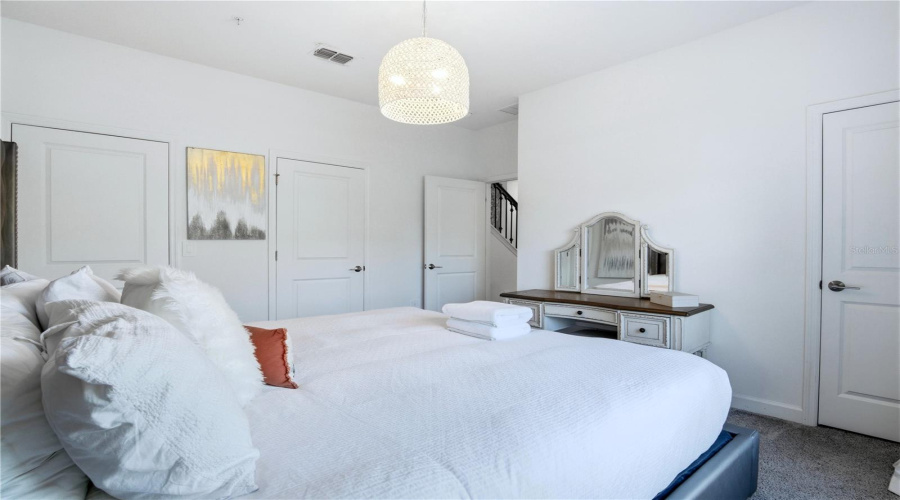 KISSIMMEE, Florida 34746, 4 Bedrooms Bedrooms, ,3 BathroomsBathrooms,Residential,For Sale,READING,0,MFRG5105319