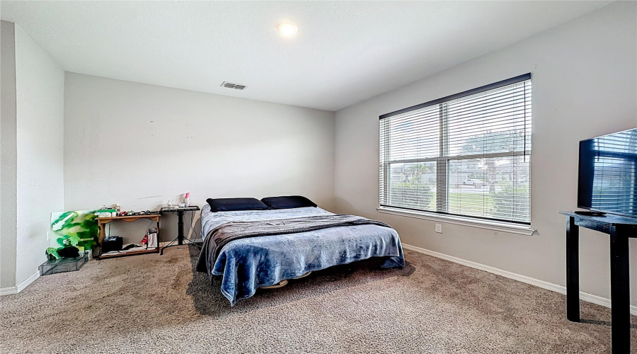 KISSIMMEE, Florida 34746, 4 Bedrooms Bedrooms, ,3 BathroomsBathrooms,Residential,For Sale,CARRICK BEND,0,MFRTB8455695