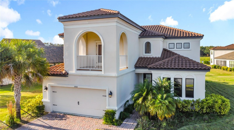 KISSIMMEE, Florida 34746, 4 Bedrooms Bedrooms, ,3 BathroomsBathrooms,Residential,For Sale,CARRICK BEND,0,MFRTB8455695