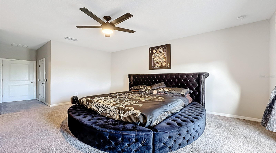 KISSIMMEE, Florida 34746, 4 Bedrooms Bedrooms, ,3 BathroomsBathrooms,Residential,For Sale,CARRICK BEND,0,MFRTB8455695