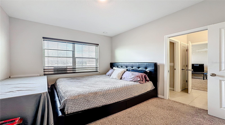 KISSIMMEE, Florida 34746, 4 Bedrooms Bedrooms, ,3 BathroomsBathrooms,Residential,For Sale,CARRICK BEND,0,MFRTB8455695