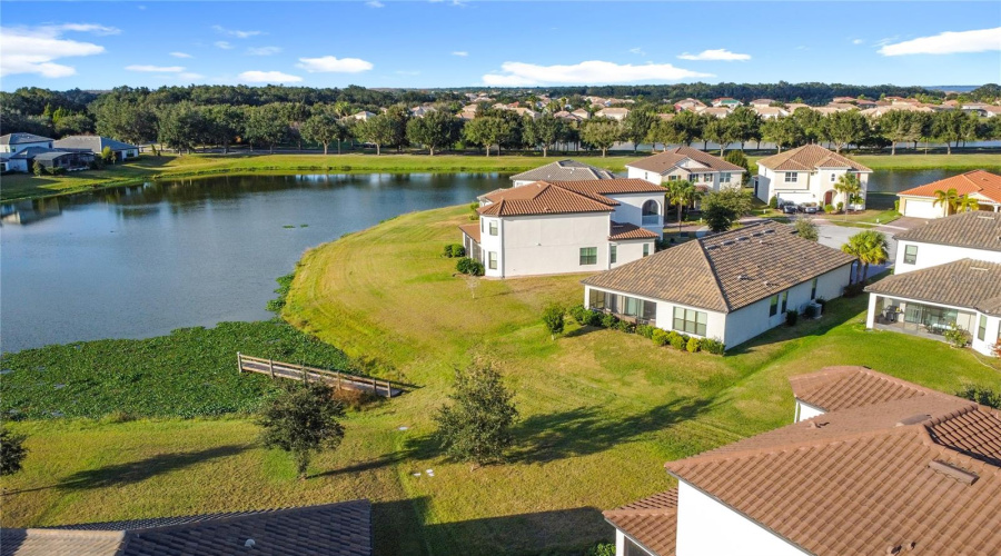 KISSIMMEE, Florida 34746, 4 Bedrooms Bedrooms, ,3 BathroomsBathrooms,Residential,For Sale,CARRICK BEND,0,MFRTB8455695