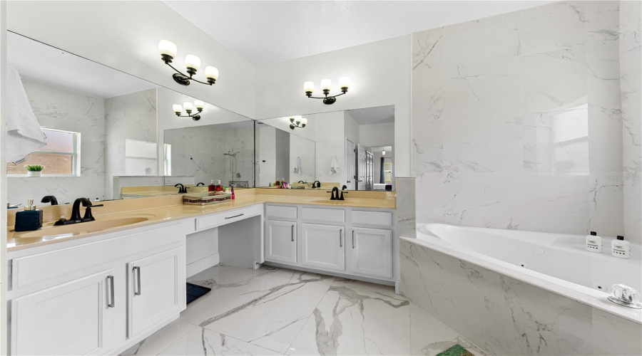 KISSIMMEE, Florida 34746, 4 Bedrooms Bedrooms, ,2 BathroomsBathrooms,Residential,For Sale,PRESIDIO,0,MFRS5132873