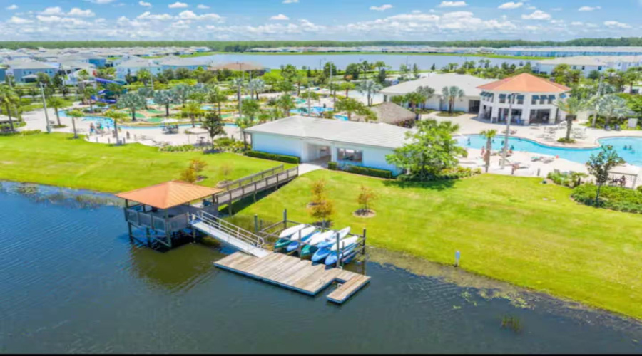 KISSIMMEE, Florida 34746, 2 Bedrooms Bedrooms, ,2 BathroomsBathrooms,Residential,For Sale,PARADOX,0,MFRO6337078