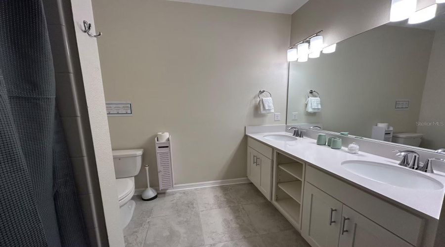 KISSIMMEE, Florida 34746, 2 Bedrooms Bedrooms, ,2 BathroomsBathrooms,Residential,For Sale,PARADOX,0,MFRO6337078