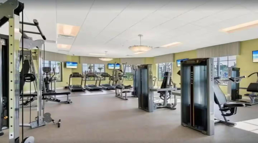 KISSIMMEE, Florida 34746, 2 Bedrooms Bedrooms, ,2 BathroomsBathrooms,Residential,For Sale,PARADOX,0,MFRO6337078