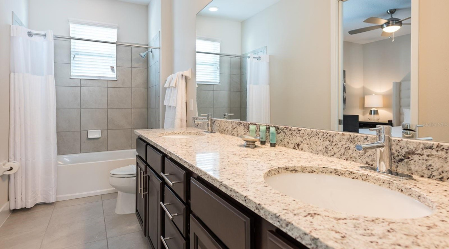 KISSIMMEE, Florida 34747, 4 Bedrooms Bedrooms, ,3 BathroomsBathrooms,Residential,For Sale,BURMA,0,MFRO6367656