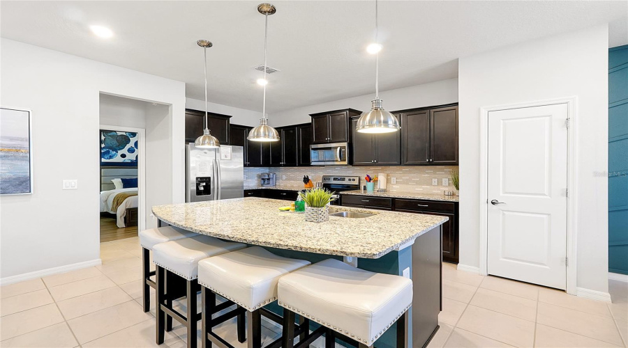 DAVENPORT, Florida 33897, 5 Bedrooms Bedrooms, ,4 BathroomsBathrooms,Residential,For Sale,KONA,0,MFRO6366519