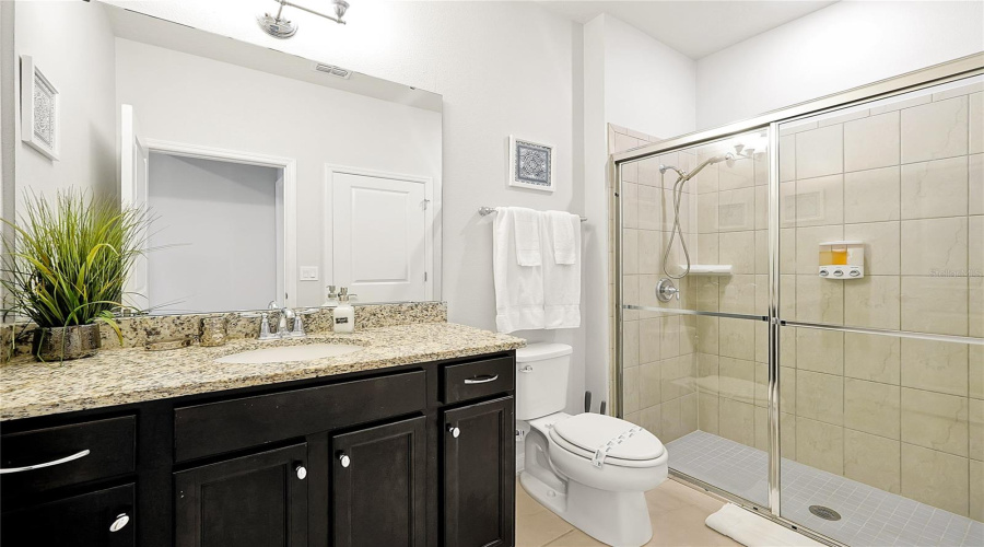 DAVENPORT, Florida 33897, 5 Bedrooms Bedrooms, ,4 BathroomsBathrooms,Residential,For Sale,KONA,0,MFRO6366519