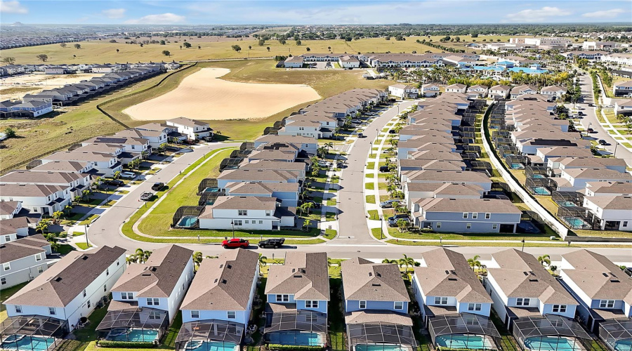 DAVENPORT, Florida 33897, 5 Bedrooms Bedrooms, ,4 BathroomsBathrooms,Residential,For Sale,KONA,0,MFRO6366519