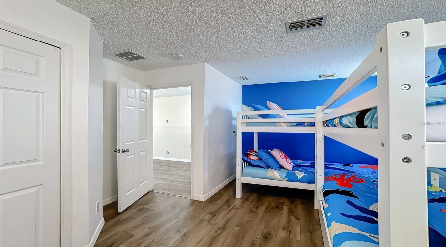 KISSIMMEE, Florida 34747, 5 Bedrooms Bedrooms, ,4 BathroomsBathrooms,Residential,For Sale,LIDO KEY,0,MFRO6367392