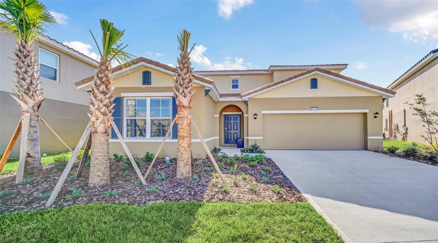 DAVENPORT, Florida 33837, 6 Bedrooms Bedrooms, ,5 BathroomsBathrooms,Residential,For Sale,OAKMOSS,0,MFRO6367564