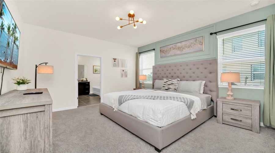 DAVENPORT, Florida 33837, 6 Bedrooms Bedrooms, ,5 BathroomsBathrooms,Residential,For Sale,OAKMOSS,0,MFRO6367564