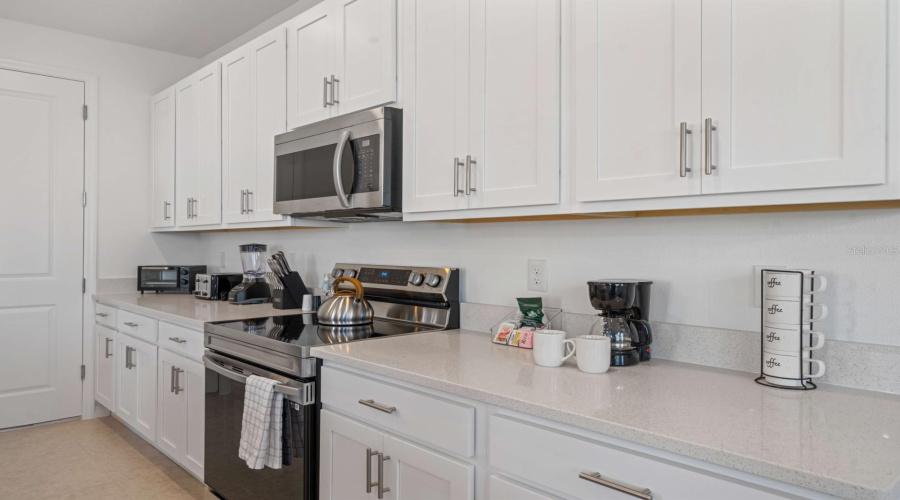 DAVENPORT, Florida 33896, 3 Bedrooms Bedrooms, ,2 BathroomsBathrooms,Residential,For Sale,LONGBOAT,0,MFRS5140310