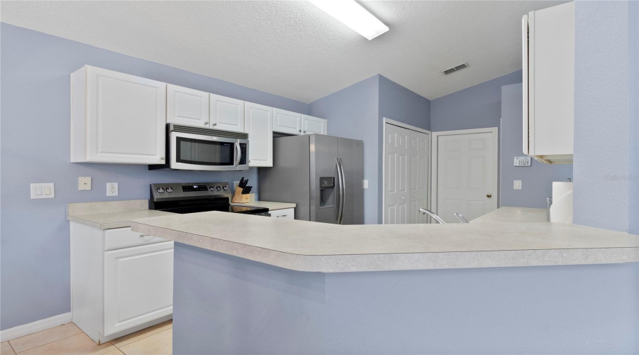 DAVENPORT, Florida 33837, 3 Bedrooms Bedrooms, ,2 BathroomsBathrooms,Residential,For Sale,ORANGE COSMOS,0,MFRO6332718