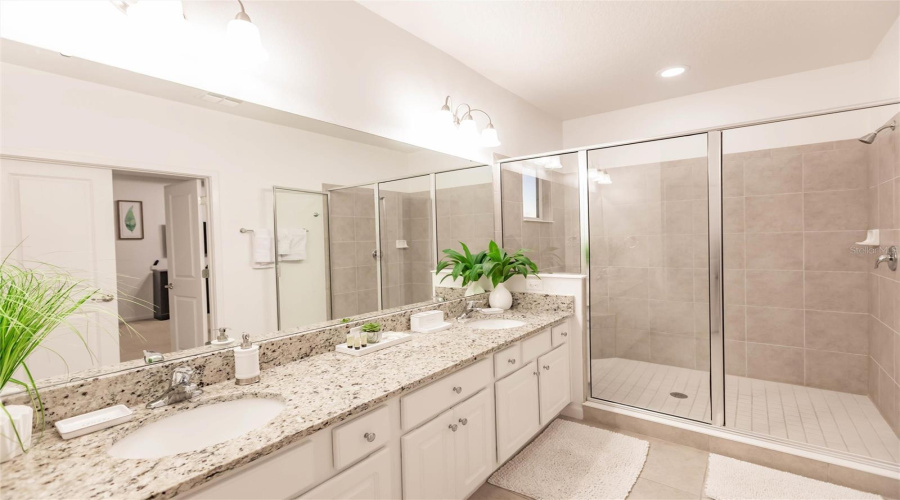 KISSIMMEE, Florida 34746, 6 Bedrooms Bedrooms, ,6 BathroomsBathrooms,Residential,For Sale,MONADO,0,MFRO6367529