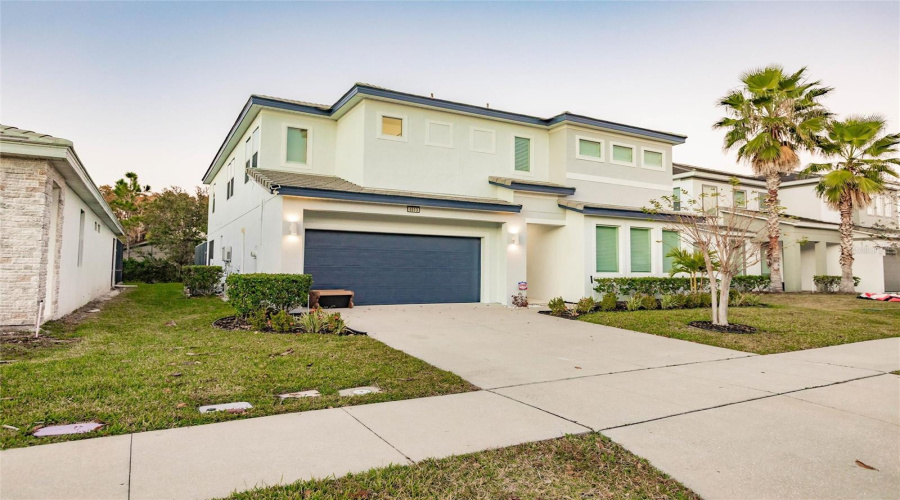 KISSIMMEE, Florida 34746, 6 Bedrooms Bedrooms, ,6 BathroomsBathrooms,Residential,For Sale,MONADO,0,MFRO6367529