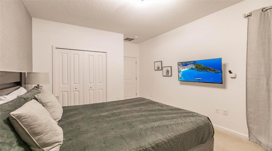 KISSIMMEE, Florida 34746, 6 Bedrooms Bedrooms, ,6 BathroomsBathrooms,Residential,For Sale,MONADO,0,MFRO6367529