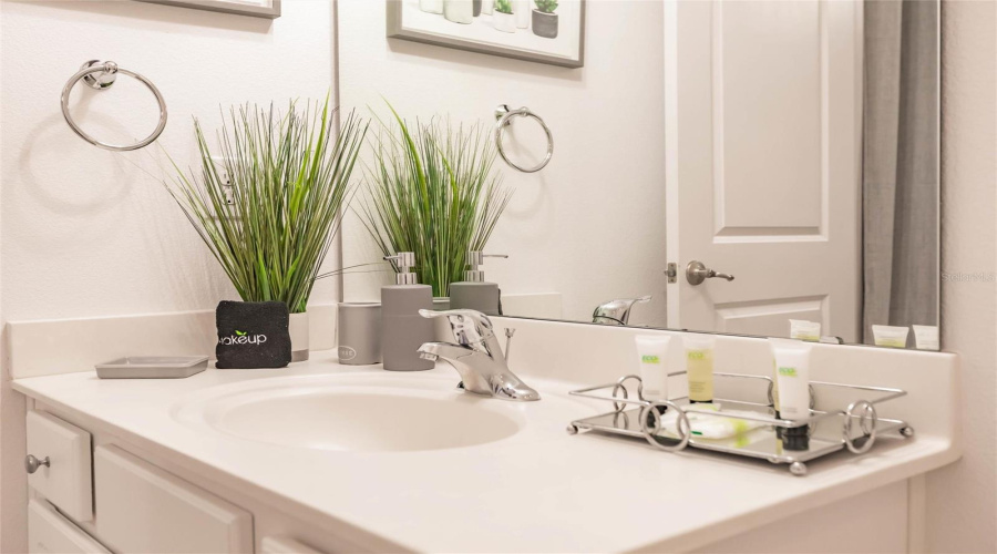 KISSIMMEE, Florida 34746, 6 Bedrooms Bedrooms, ,6 BathroomsBathrooms,Residential,For Sale,MONADO,0,MFRO6367529