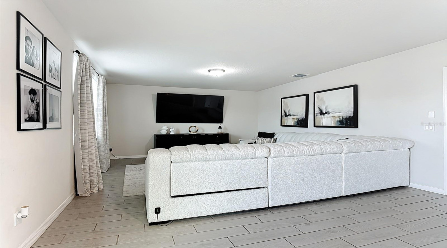 DAVENPORT, Florida 33837, 4 Bedrooms Bedrooms, ,2 BathroomsBathrooms,Residential,For Sale,DENALI,0,MFRO6327837