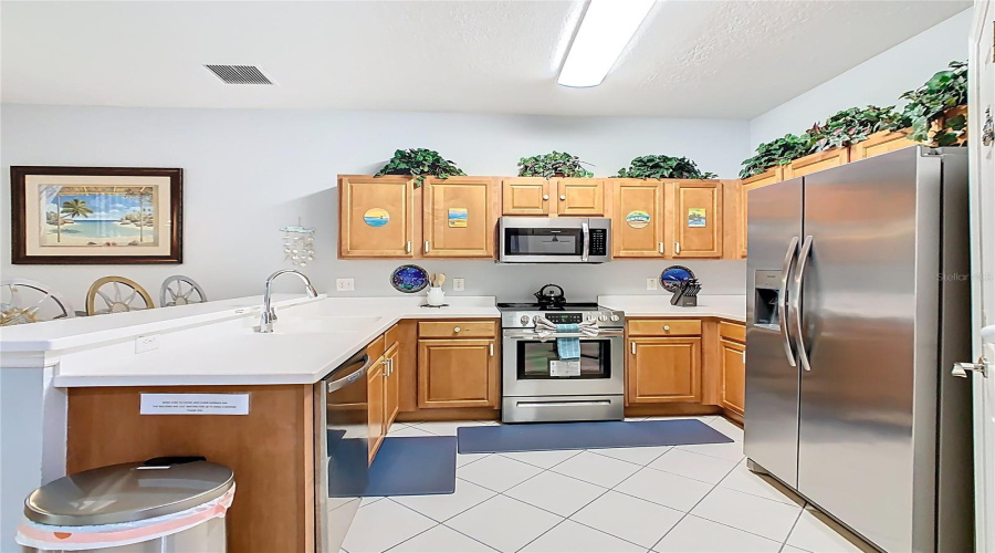 DAVENPORT, Florida 33897, 5 Bedrooms Bedrooms, ,4 BathroomsBathrooms,Residential,For Sale,TUPELO,0,MFRO6367046