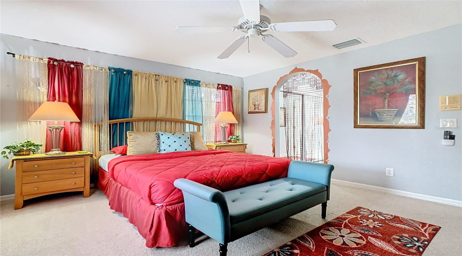 DAVENPORT, Florida 33897, 5 Bedrooms Bedrooms, ,4 BathroomsBathrooms,Residential,For Sale,TUPELO,0,MFRO6367046