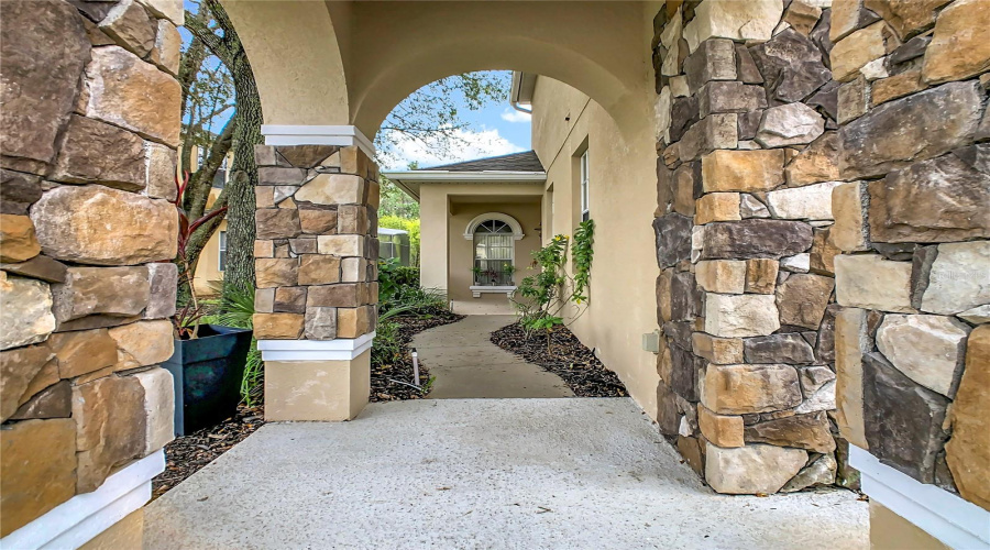 DAVENPORT, Florida 33897, 5 Bedrooms Bedrooms, ,4 BathroomsBathrooms,Residential,For Sale,TUPELO,0,MFRO6367046