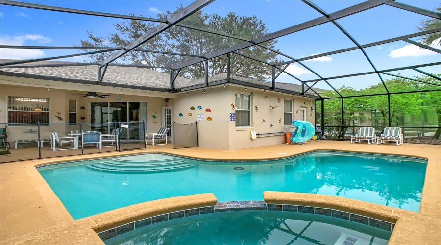 DAVENPORT, Florida 33897, 5 Bedrooms Bedrooms, ,4 BathroomsBathrooms,Residential,For Sale,TUPELO,0,MFRO6367046