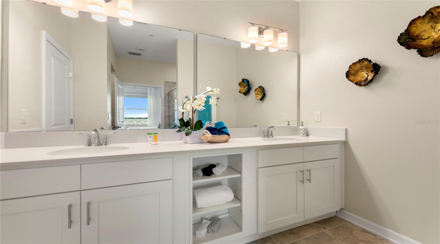 KISSIMMEE, Florida 34746, 2 Bedrooms Bedrooms, ,2 BathroomsBathrooms,Residential,For Sale,PARADOX,0,MFRO6353349