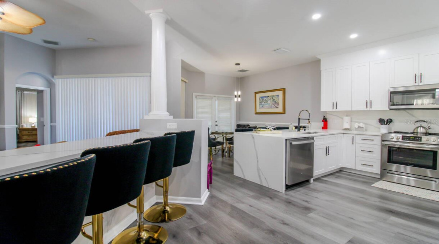 DAVENPORT, Florida 33897, 6 Bedrooms Bedrooms, ,4 BathroomsBathrooms,Residential,For Sale,PLUMOSO LOOP,0,MFRO6275692