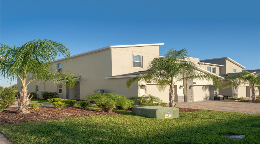 DAVENPORT, Florida 33896, 2 Bedrooms Bedrooms, ,2 BathroomsBathrooms,Residential,For Sale,OCEAN COURSE,0,MFRO6265507