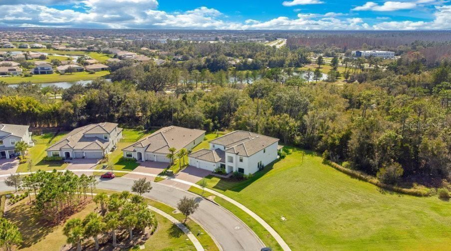 KISSIMMEE, Florida 34746, 5 Bedrooms Bedrooms, ,3 BathroomsBathrooms,Residential,For Sale,AGOSTINO,0,MFRO6367931