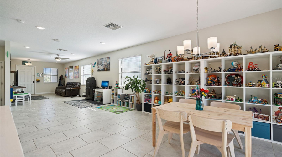 DAVENPORT, Florida 33896, 3 Bedrooms Bedrooms, ,2 BathroomsBathrooms,Residential,For Sale,ROYAL ST GEORGE,0,MFRO6367462