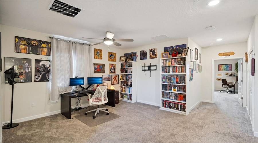 DAVENPORT, Florida 33896, 3 Bedrooms Bedrooms, ,2 BathroomsBathrooms,Residential,For Sale,ROYAL ST GEORGE,0,MFRO6367462