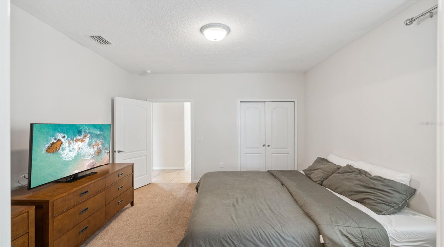 KISSIMMEE, Florida 34747, 6 Bedrooms Bedrooms, ,4 BathroomsBathrooms,Residential,For Sale,RHODES,0,MFRO6367887