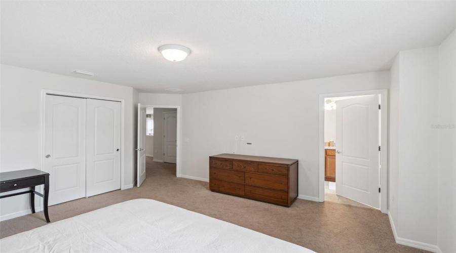 KISSIMMEE, Florida 34747, 6 Bedrooms Bedrooms, ,4 BathroomsBathrooms,Residential,For Sale,RHODES,0,MFRO6367887