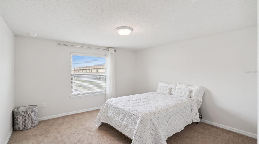 KISSIMMEE, Florida 34747, 6 Bedrooms Bedrooms, ,4 BathroomsBathrooms,Residential,For Sale,RHODES,0,MFRO6367887