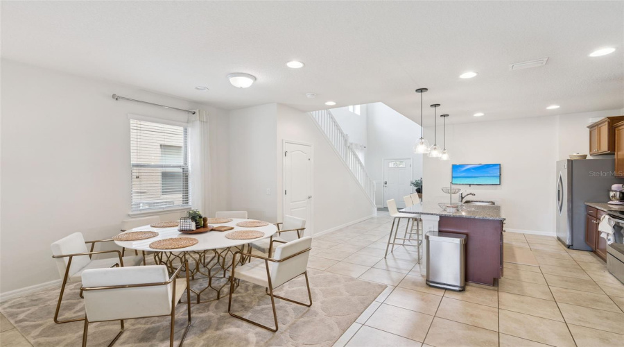 KISSIMMEE, Florida 34747, 6 Bedrooms Bedrooms, ,4 BathroomsBathrooms,Residential,For Sale,RHODES,0,MFRO6367887