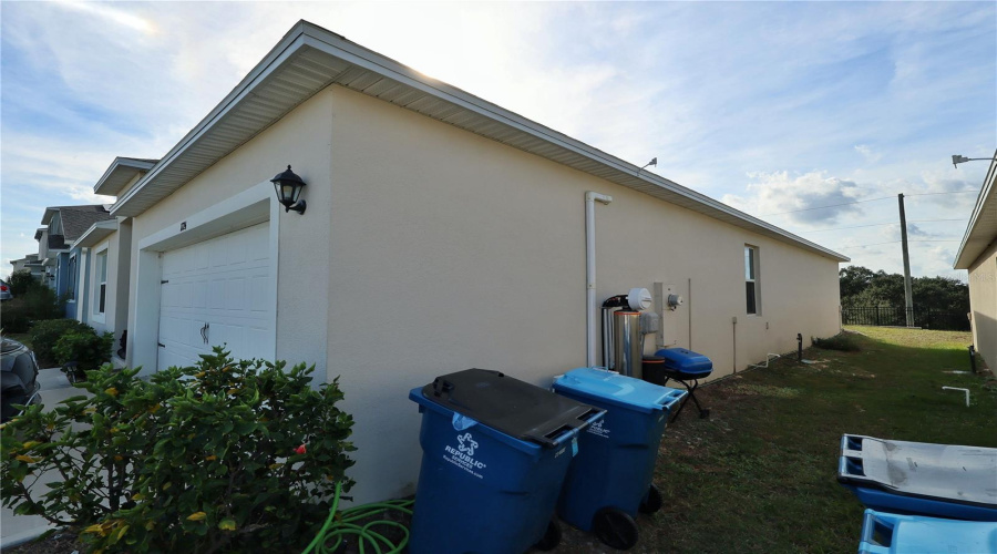 DAVENPORT, Florida 33837, 4 Bedrooms Bedrooms, ,2 BathroomsBathrooms,Residential,For Sale,BUCKEYE,0,MFRO6367400